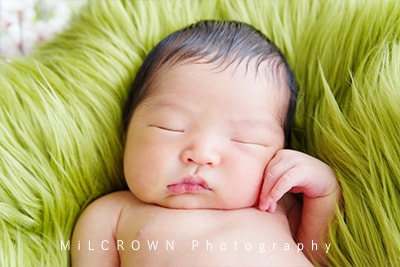 ニューボーンフォト MiLCROWN